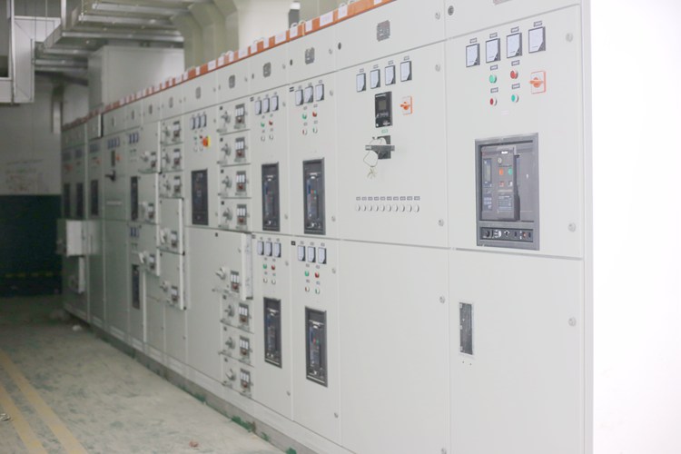 东莞绿景房地产佐伶项目高低压配电工程安装4